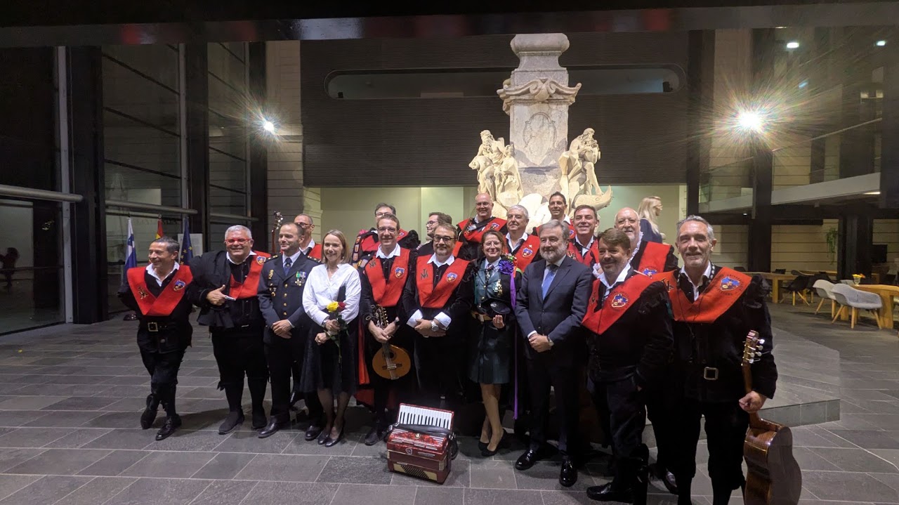 TUNA DE BARCELONA - TUNA UNIVERSITARIA durante su gira en Eslovenia