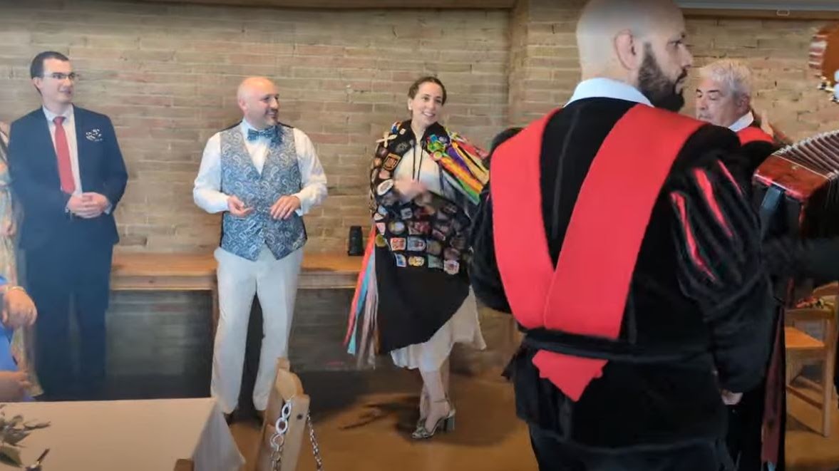TUNA DE BARCELONA - TUNA UNIVERSITARIA durante su gira en Eslovenia