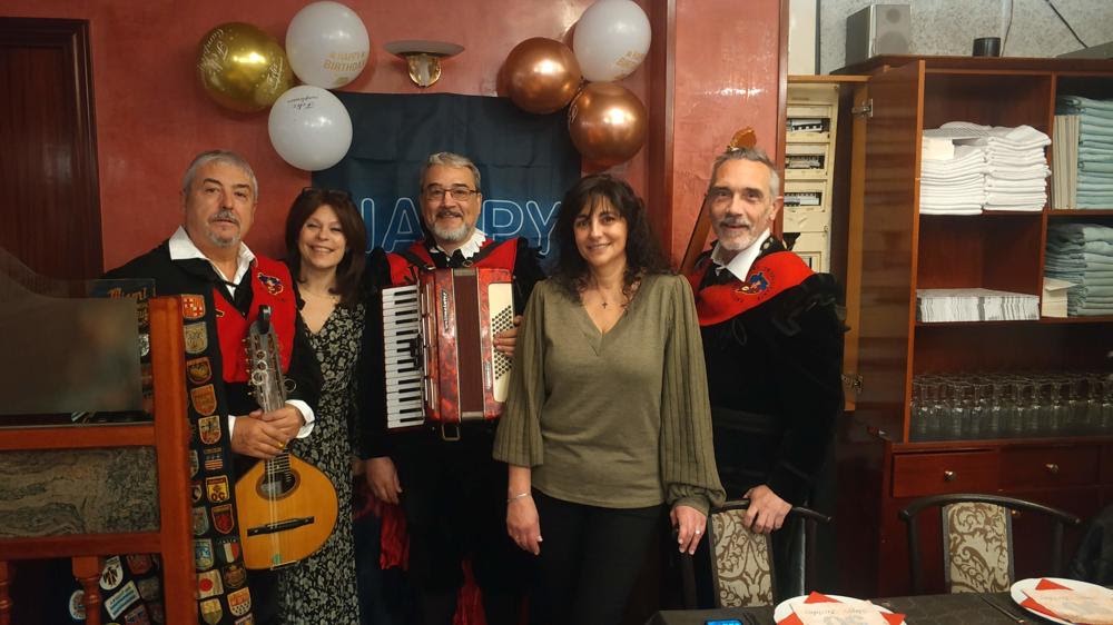 Tuna de Barcelona celebrando el aniversario de Claudio