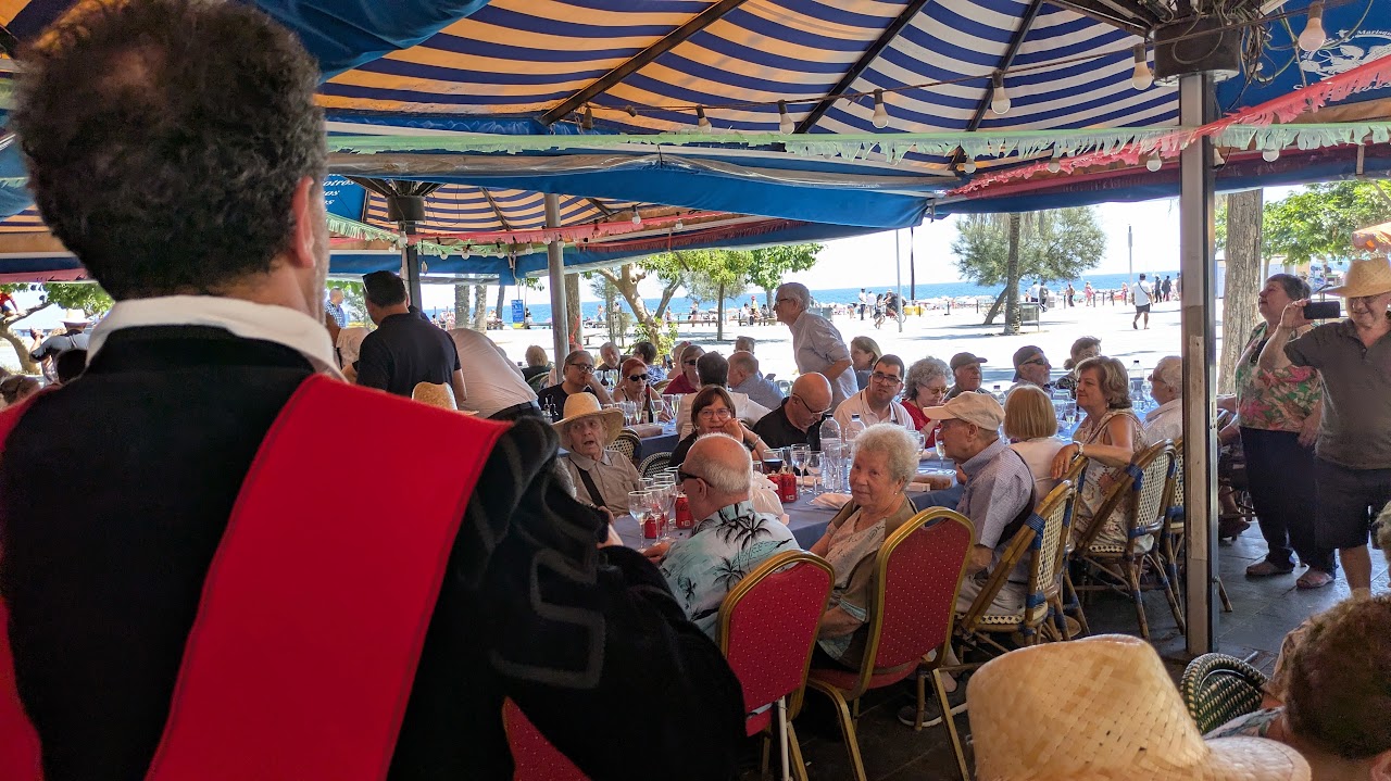Sorpresa de cumpleaños con la Tuna de Barcelona